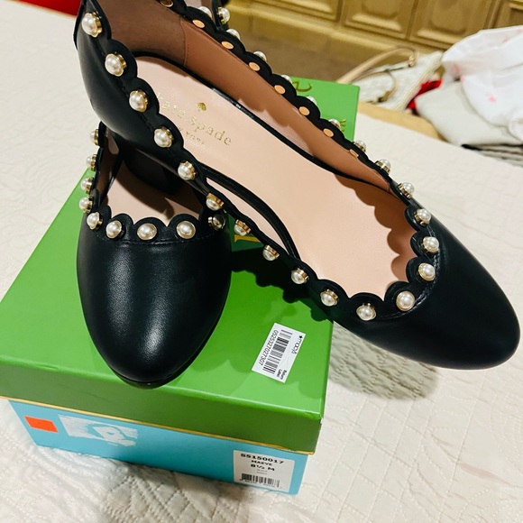 Brand new Kate spade shoes with pearls